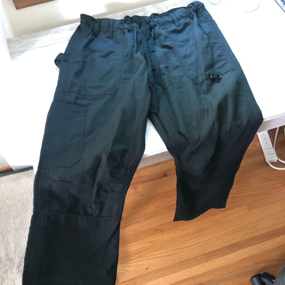Medium Black Scrub Pants